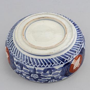 Skål, porslin, Japan, Meiji (1868-1912), omkring år 1900.