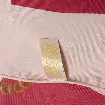 Cartier, scarf.