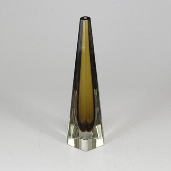 A glass vase by Kaj Franck Nuutajärvi.