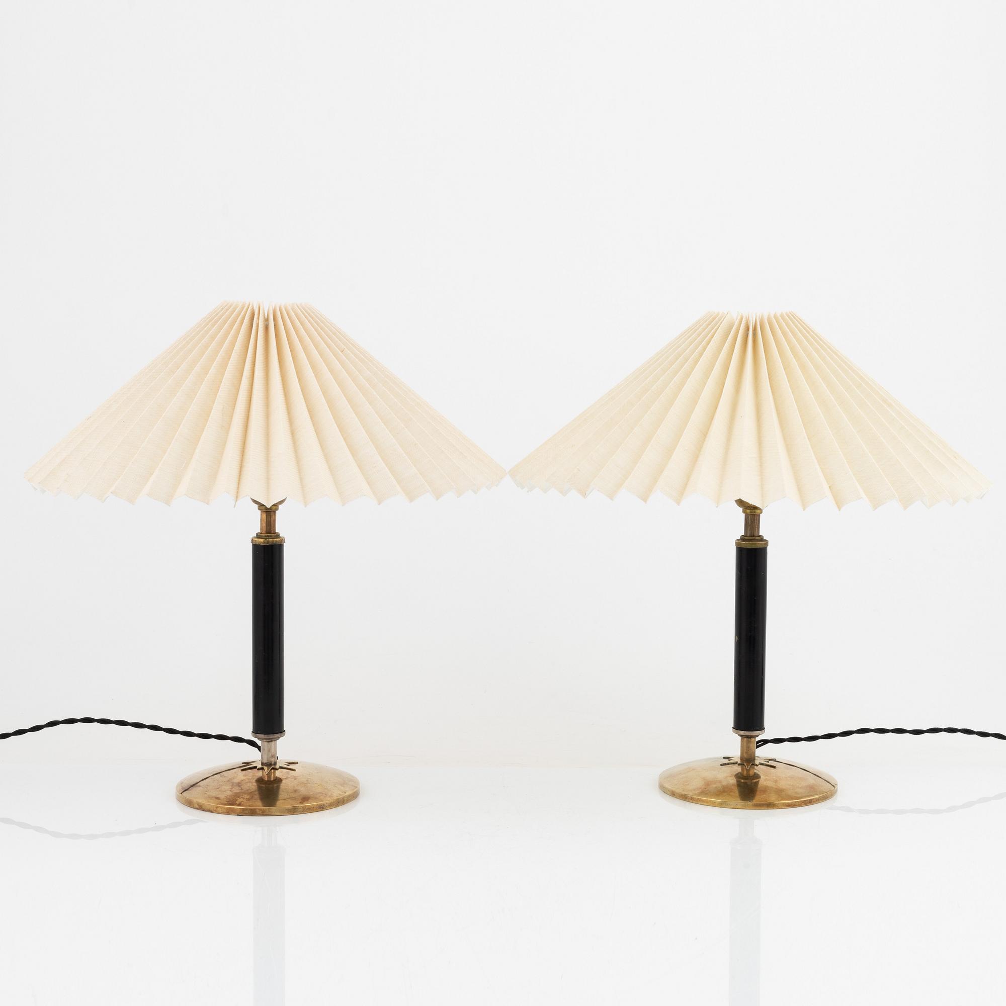 Harald Notini, a pair of table lights, Arvid Böhlmarks Lampfabrik, 1930s.