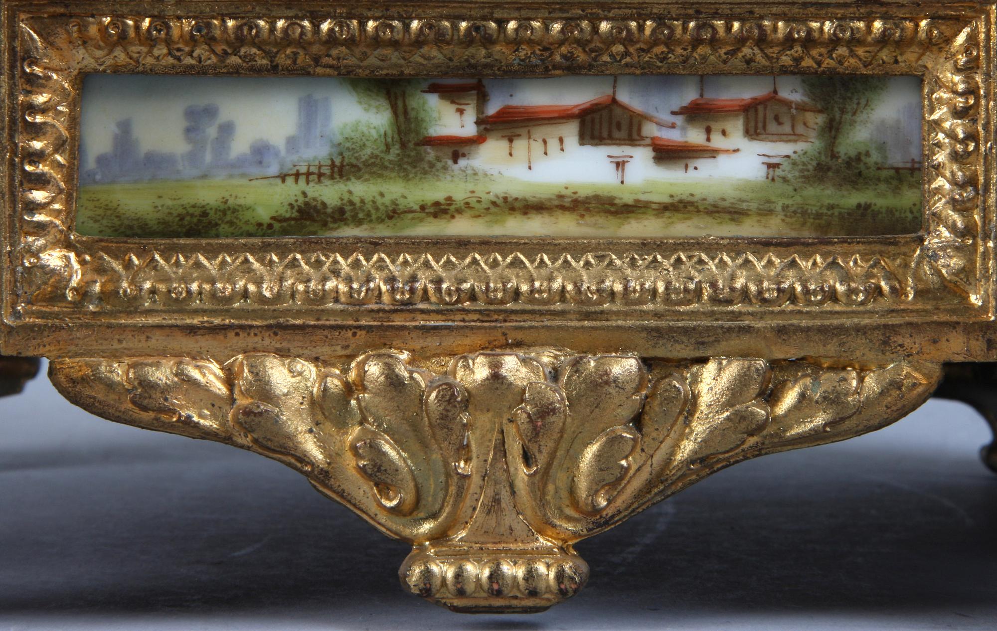 BORDSUR, Nylouis XVI-stil, sekelskiftet 1800/1900-tal, troligen Frankrike.