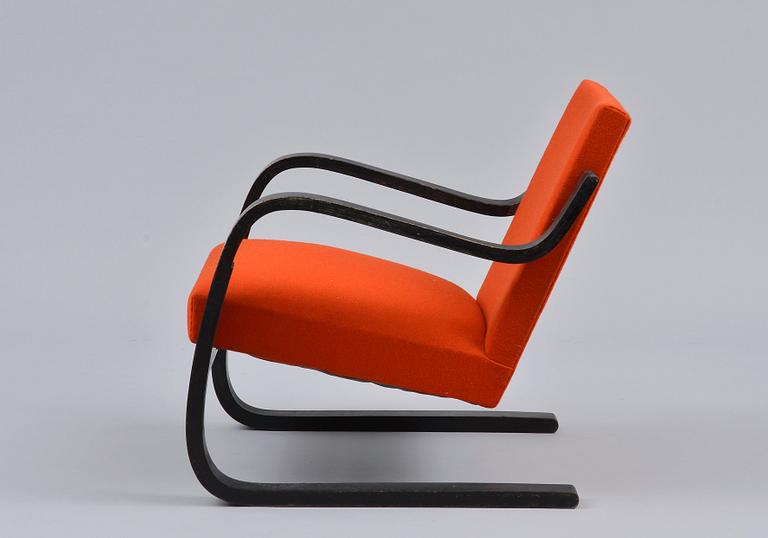 Alvar Aalto, AN ARMCHAIR NO 34/402.