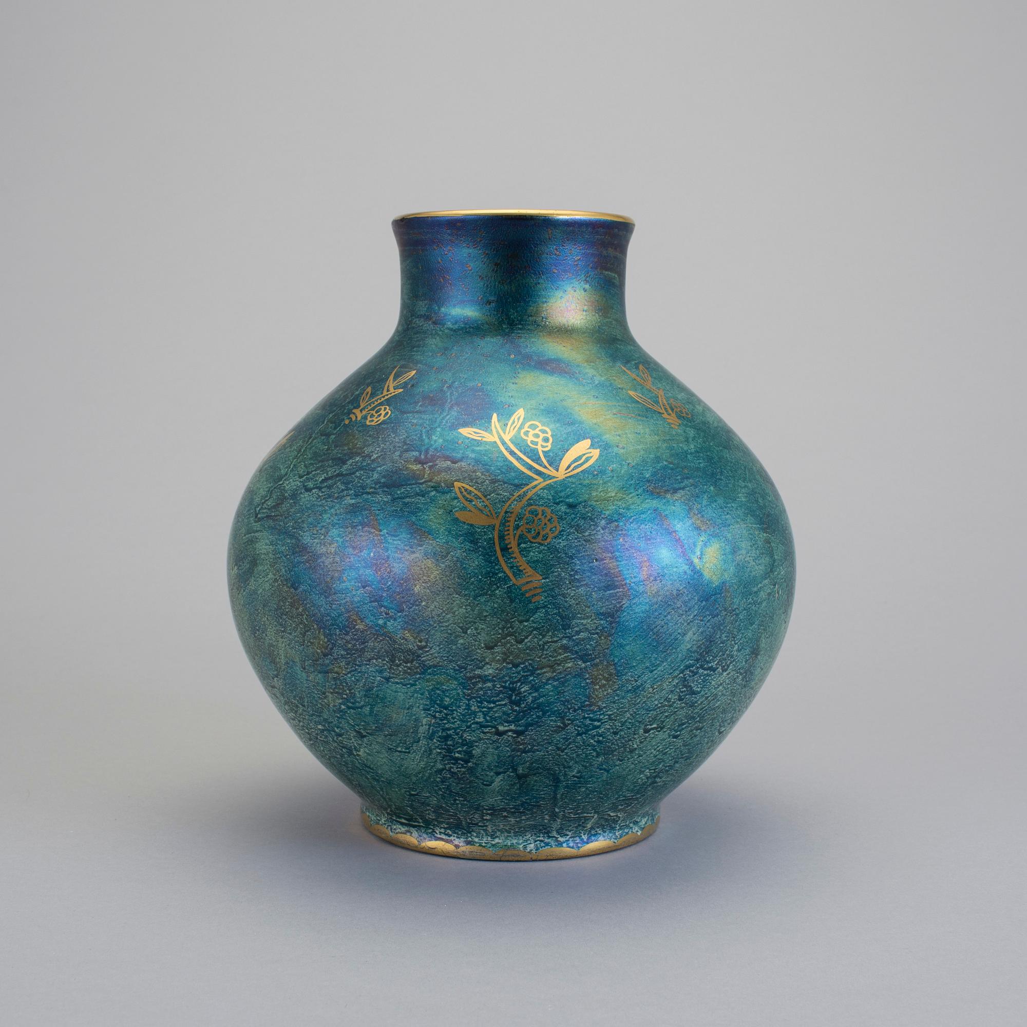 JOSEF EKBERG, vas, Gustavsberg 1920-/30-tal. Flintgods.