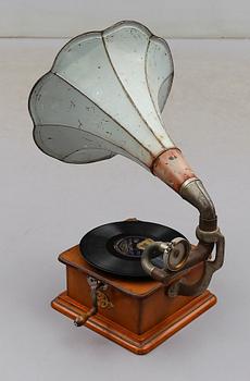 VEVGRAMMOFON, 1900-talets början.