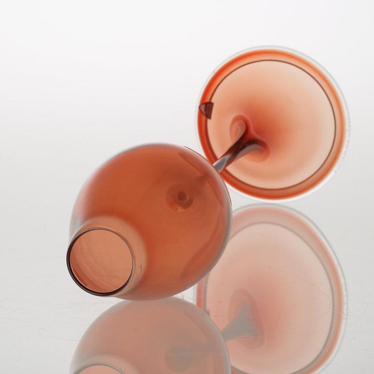 A Nils Landberg glass goblet, Orrefors.