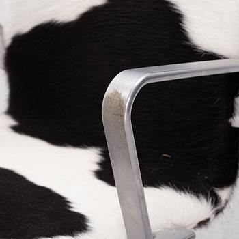 Arne Jacobsen, an 'Oxford' chair, Republic of Fritz Hansen, dated 2008.