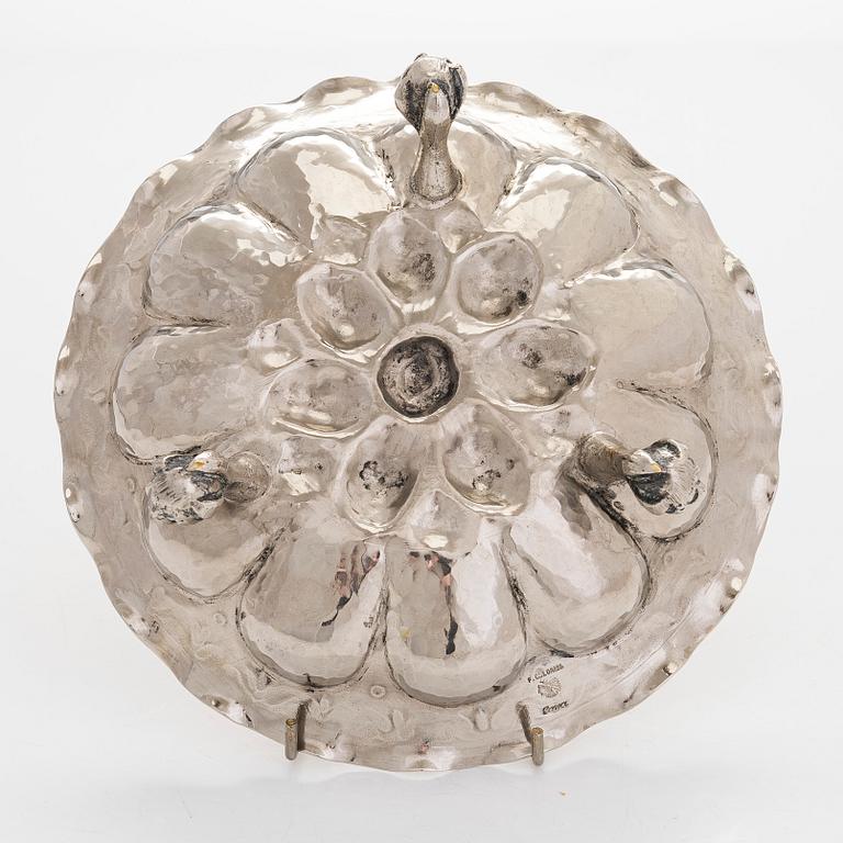 Skål, silver, 1900-tal. Stämplad P. Colonial med Native American märke.