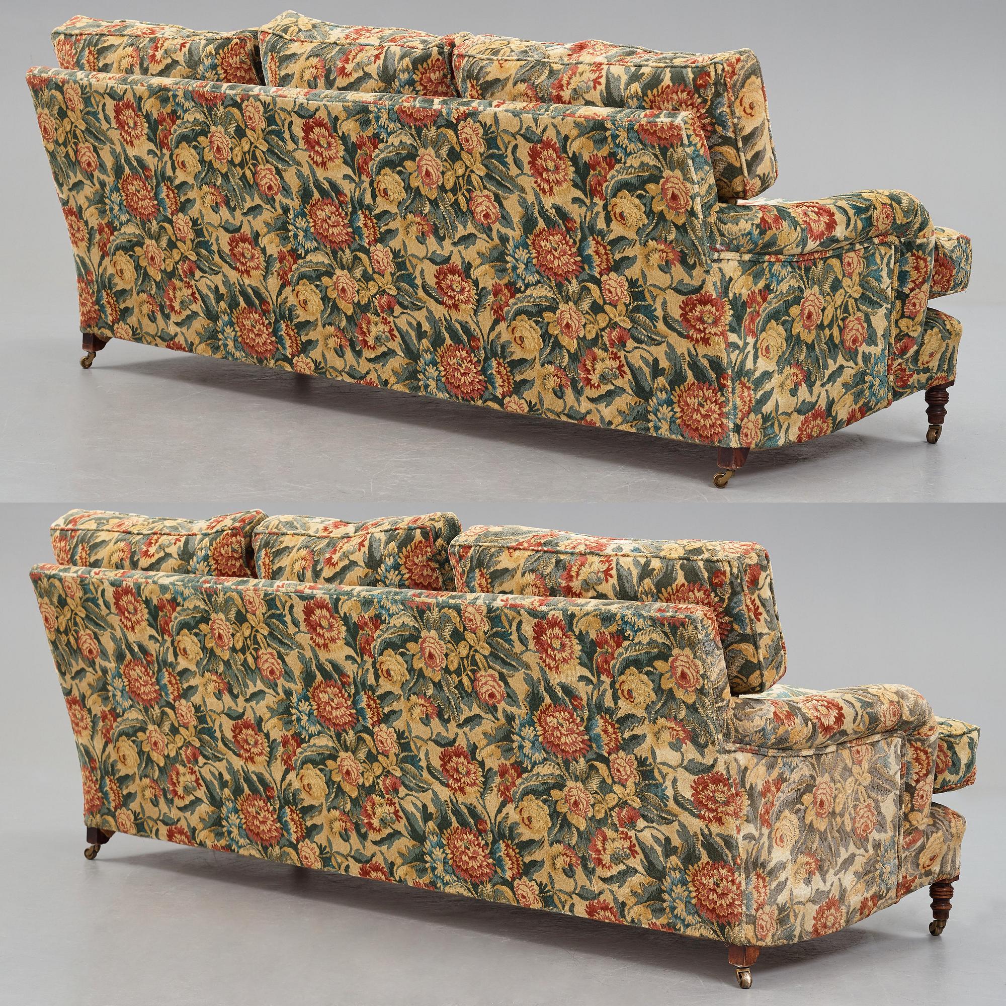 A pair of sofas, late 20th century.