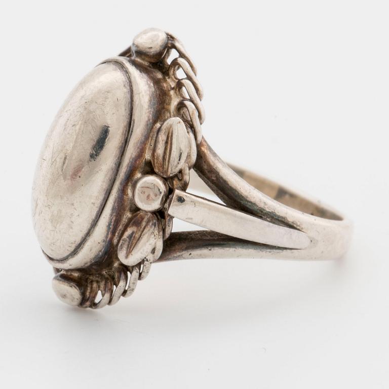 GEORG JENSEN RING, sterling silver modell Moonlight Blossom 1B.