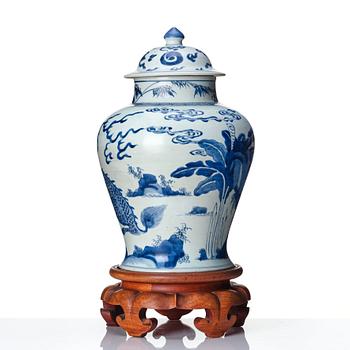 A Transtional blue and white baluster jar with cover, 17th Century.