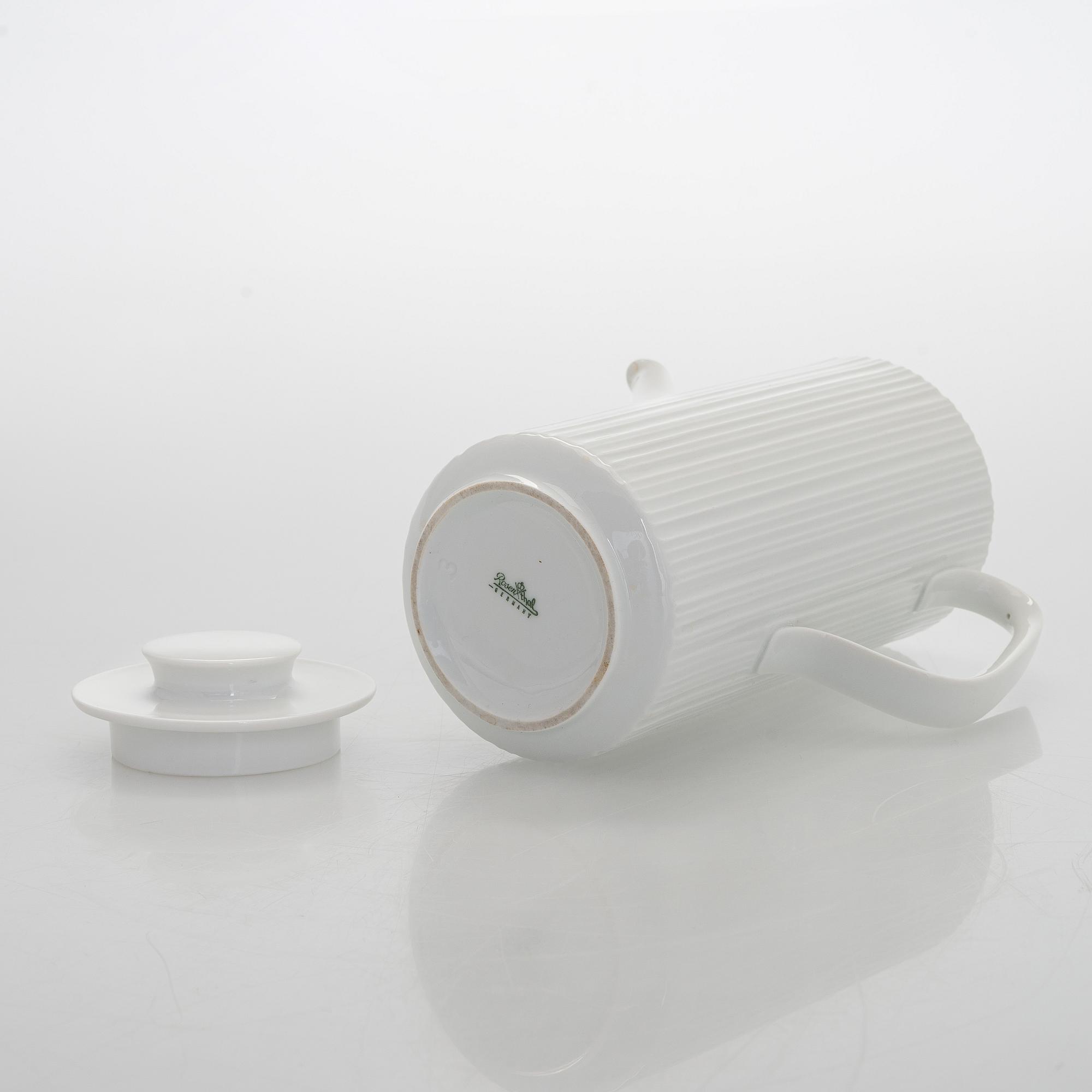 Tapio Wirkkala, a 7-piece porcelain 'Variation' espresso service Rosenthal, Studio-line, Germany.