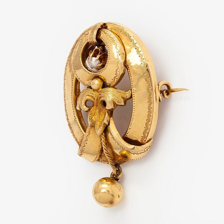 Brooch, 18K gold, pearl, Malmö 1882.
