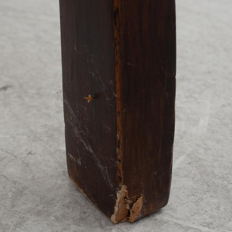 A Chinese altar table, late Qing dynasty / 20th century.