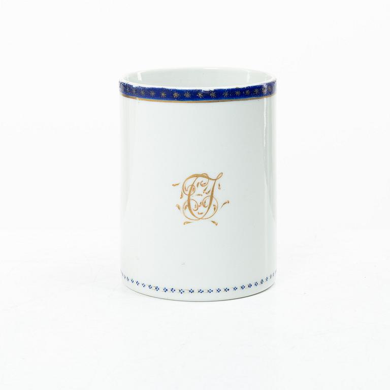 Mugg, porslin, Kina, Qingdynastin, Jiaqing (1796-1820).
