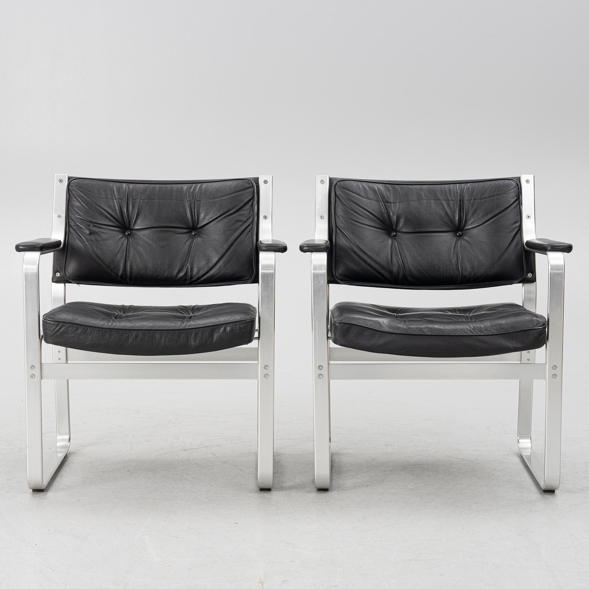 Karl Erik Ekselius, a pair of "Mondo" armchairs, JOC Möbel, late 20th century.