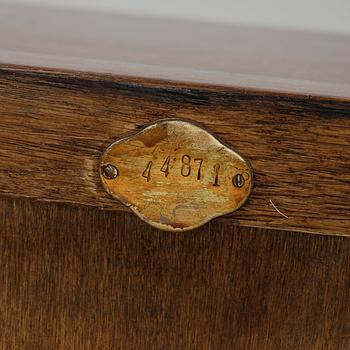 SIDEBOARD, 1900-tal.