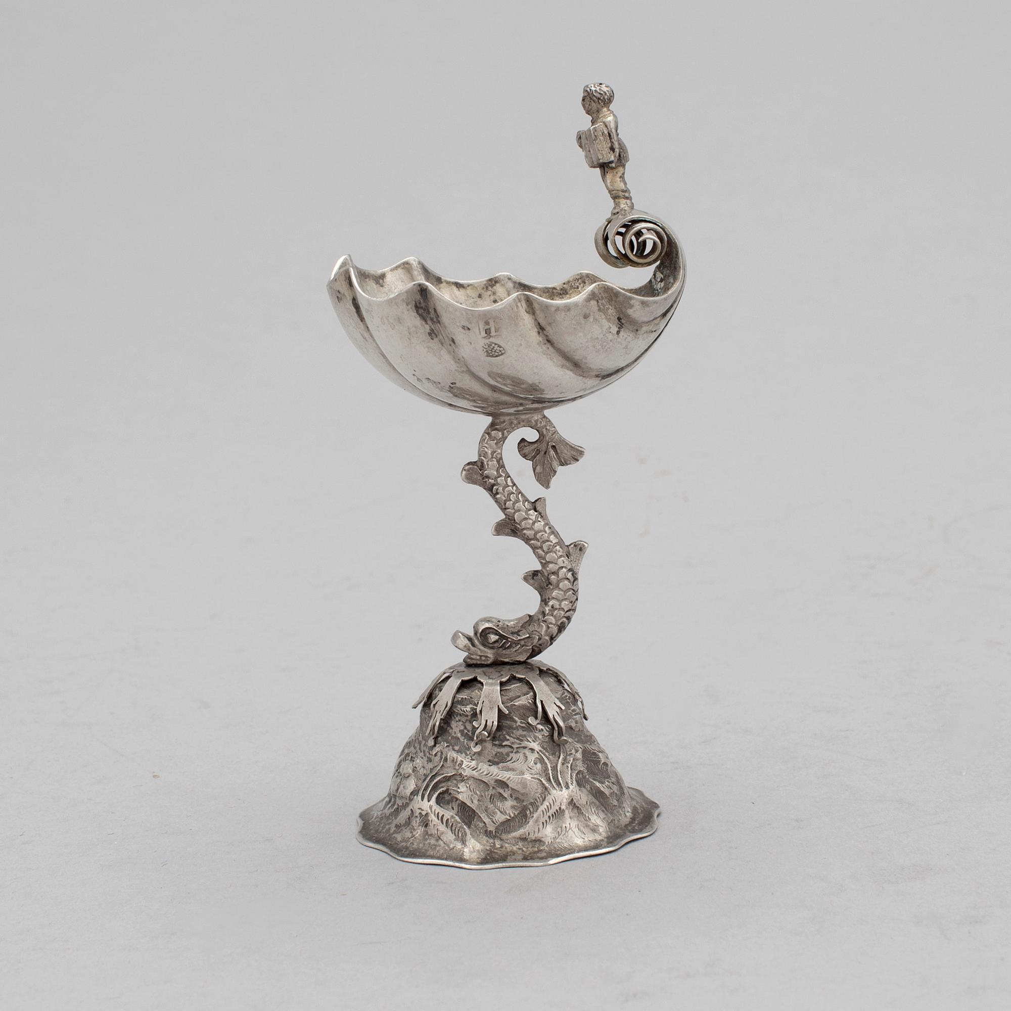 SALTKAR PÅ FOT, silver, barockstil, Tyskland, fantasistämplar, sent 1800-tal. Vikt ca 55 gram.