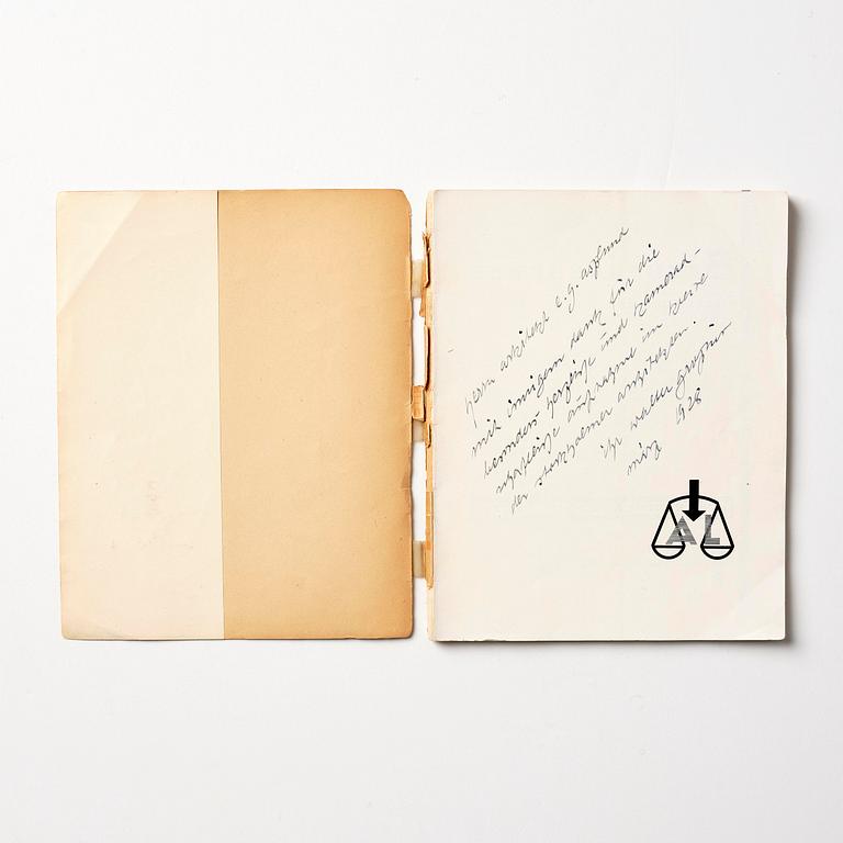 Book, Walter Gropius, "Internationale Architektur" (Bauhausbücher 1), 1927, inscribed to Gunnar Asplund.