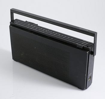 Five radios called Beolit 600/707 by Bang &Olufsen from Denmark from the second part of the 20th century.