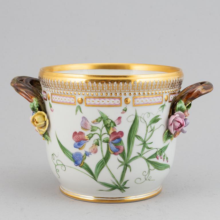 Royal Copenhagen, a 'Flora Danica' wine cooler, Denmark, 1942.