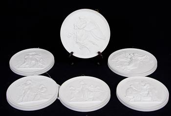 VÄGGRELIEFER, 6 st, biskvi, Kongl Dansk.