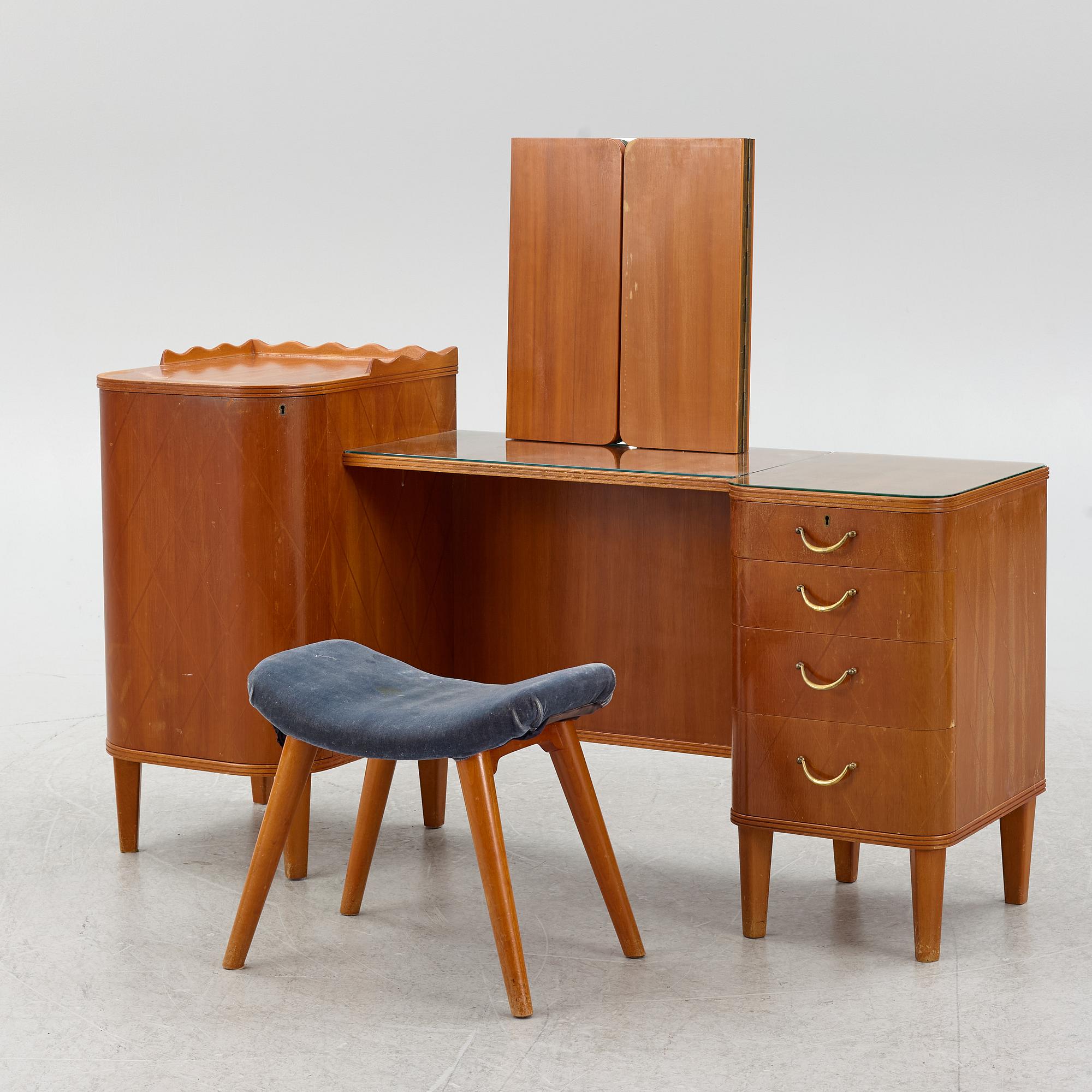A dressing table with stool and mirror, Stil & Form Arkitektkontor för Möbler o. Inredningar, Stockholm, 1944.