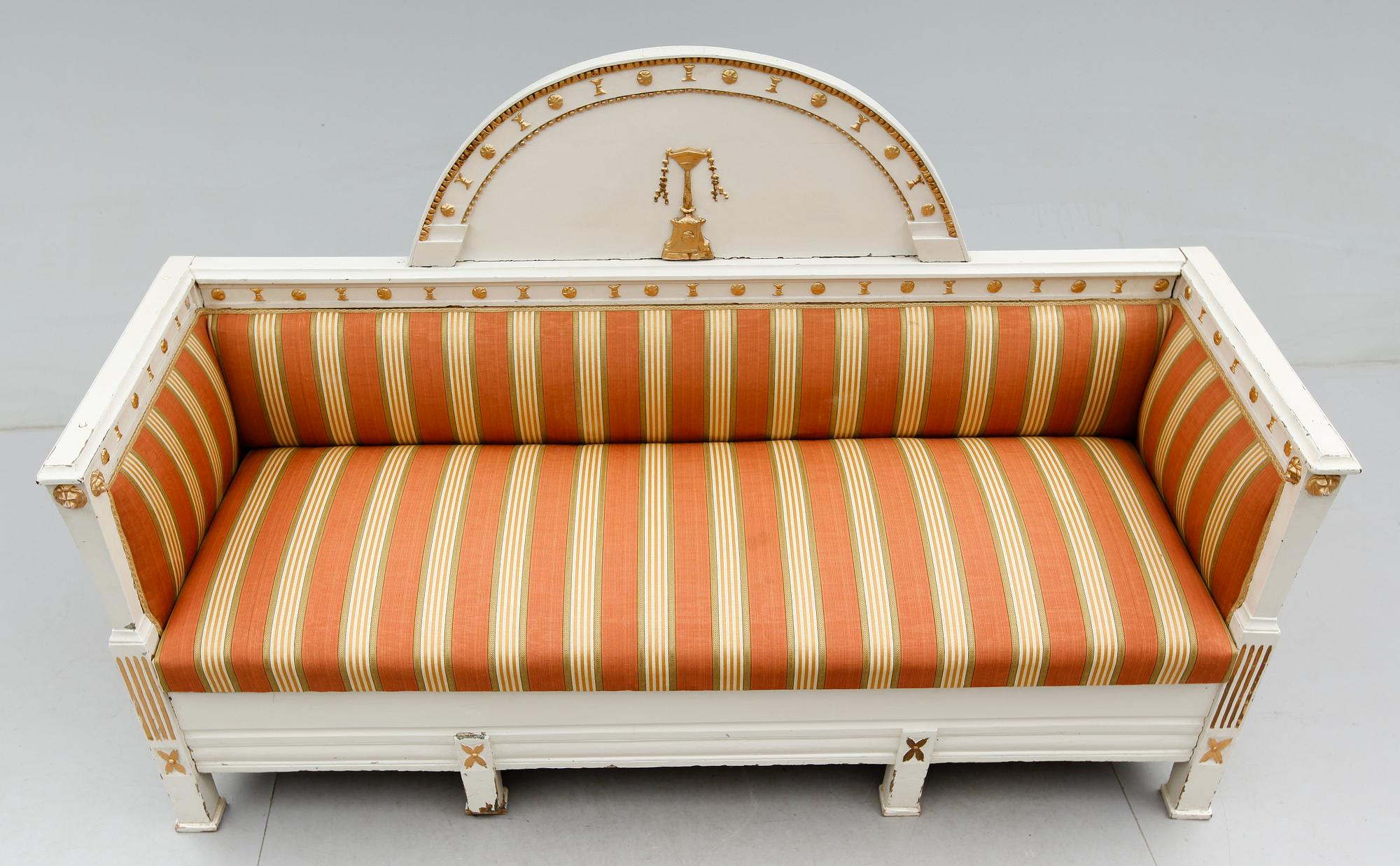 SOFFA, gustavianskt provinsarbete, omkring år 1800.