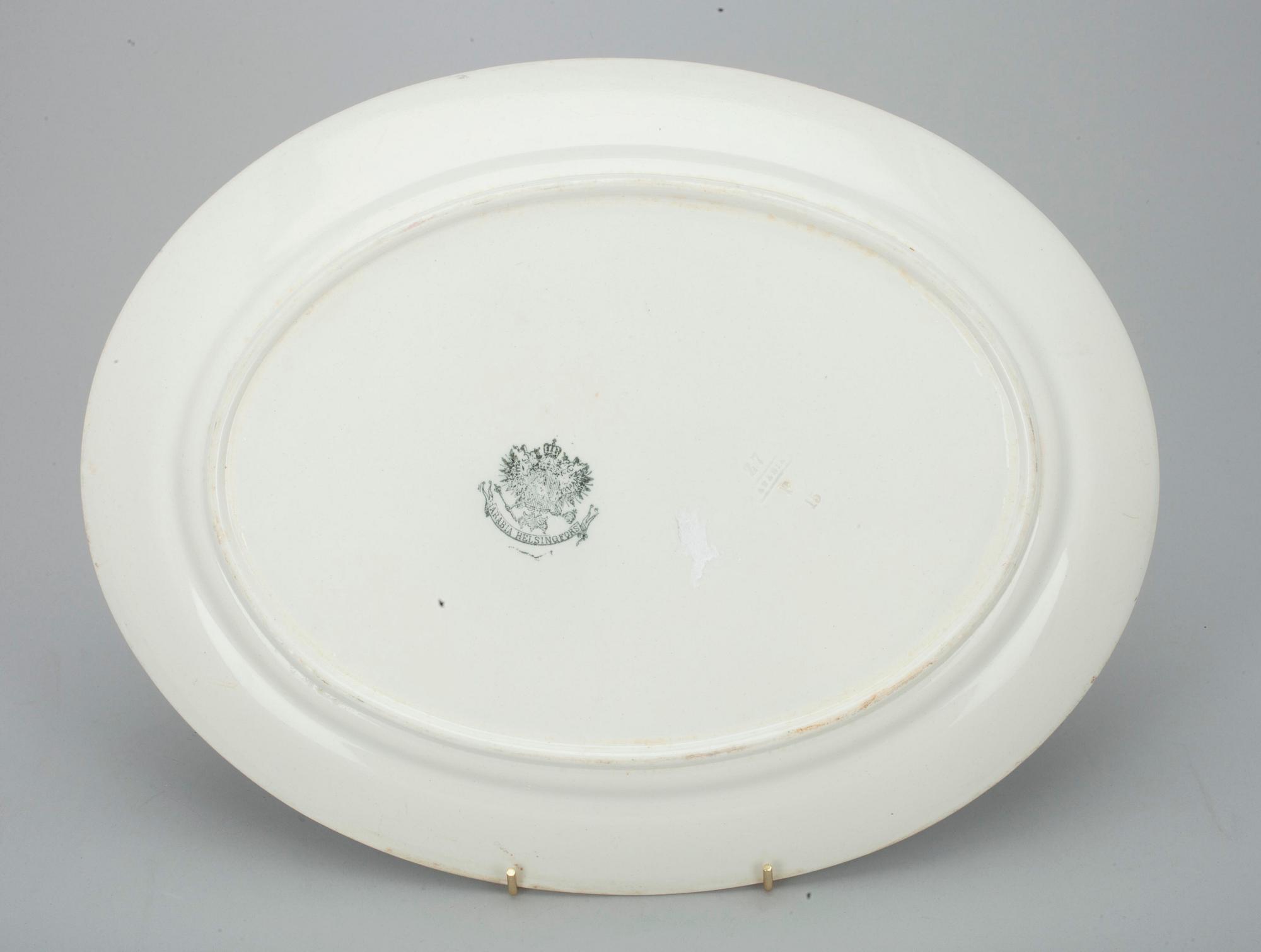 SERVERINGSFAT, 3 st, flintgods, Kusnetsov, Riga 1890-1910 och Arabia, Finland 1878-1910.