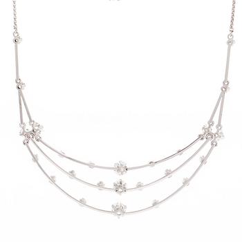 Collier, 18K vitguld med briljantslipade diamanter. A Tillander 1973.