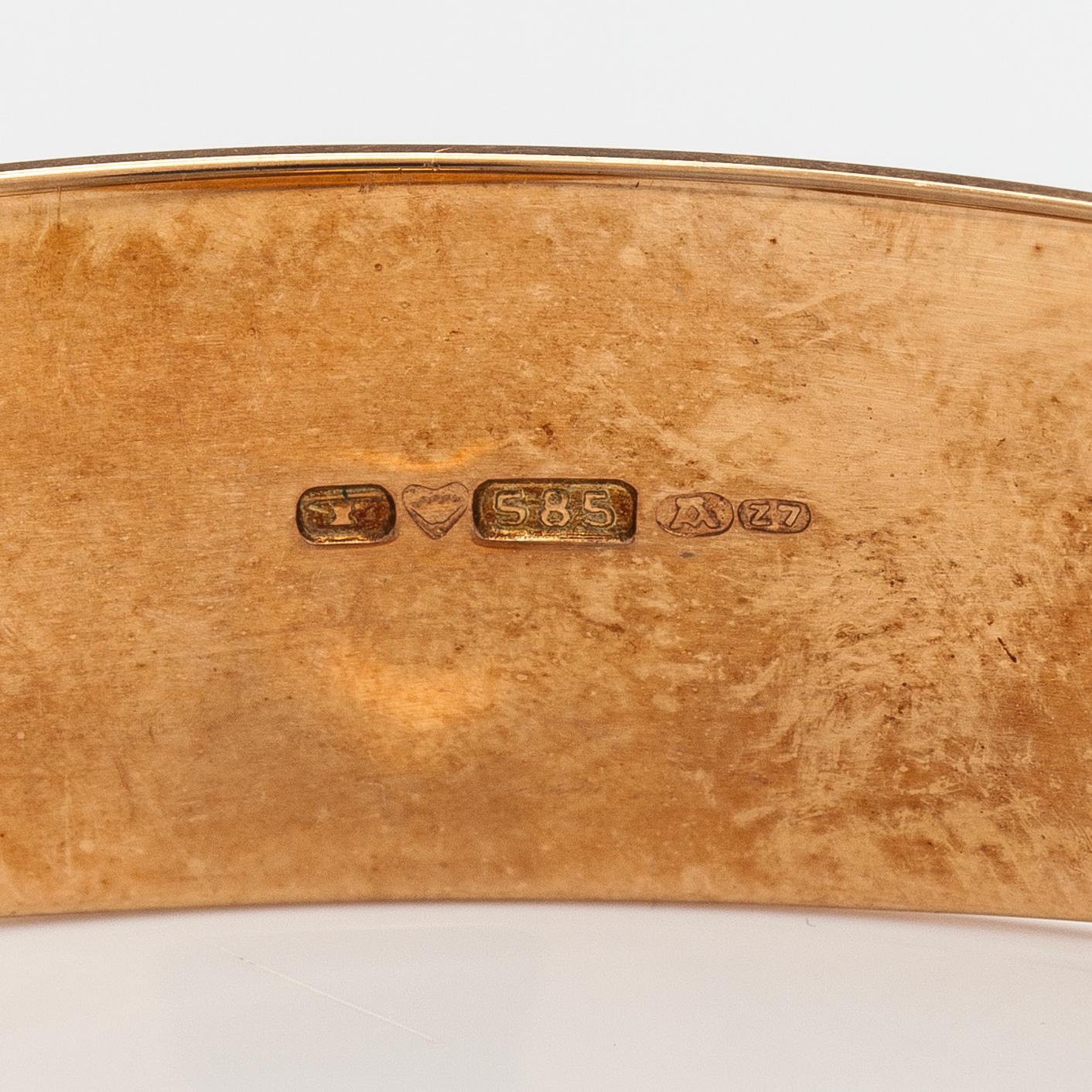 Elis Kauppi, A 14K gold and amethyst bracelet. Kupittaan kulta, Turku 1977.