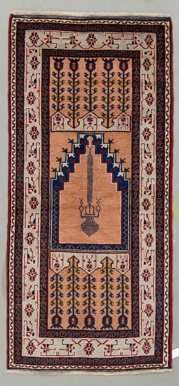 MATTA, möjligen Kayseri. Ca 196x90 cm.