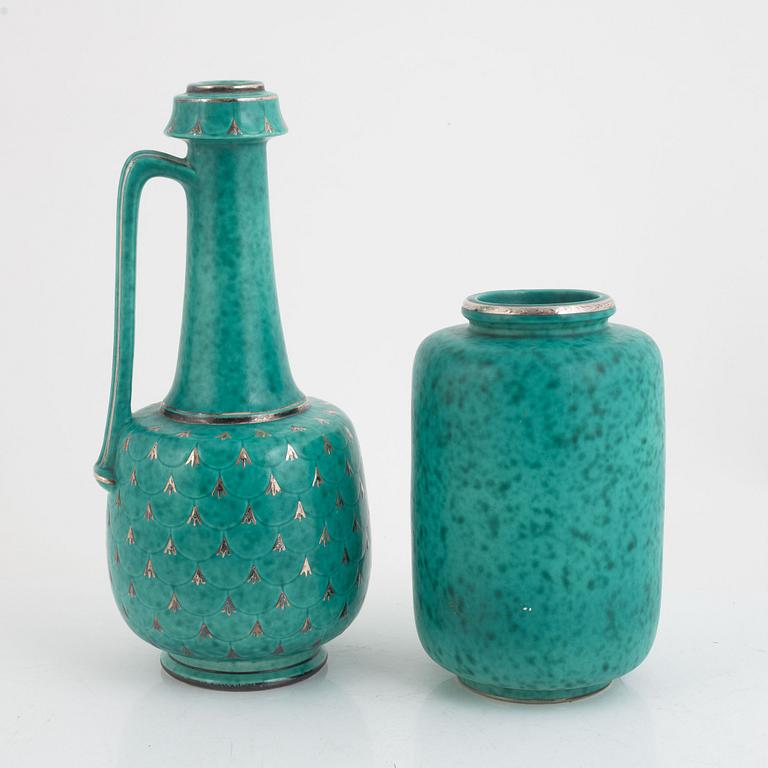 Wilhelm Kåge, vaser 2 st samt fat, "Argenta", Gustavsberg, 1900-talets mitt.