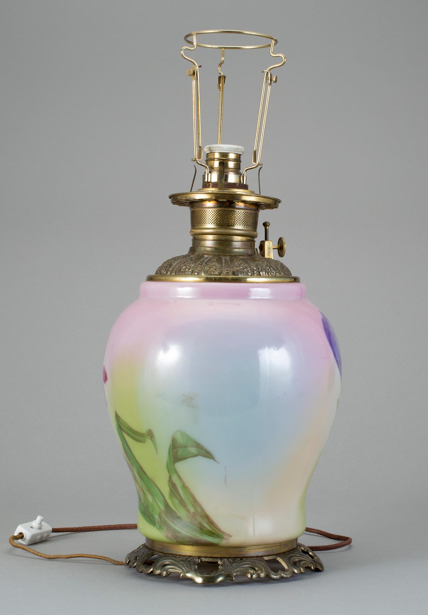 BORDSLAMPA, glas, omkring sekelskiftet 1900.