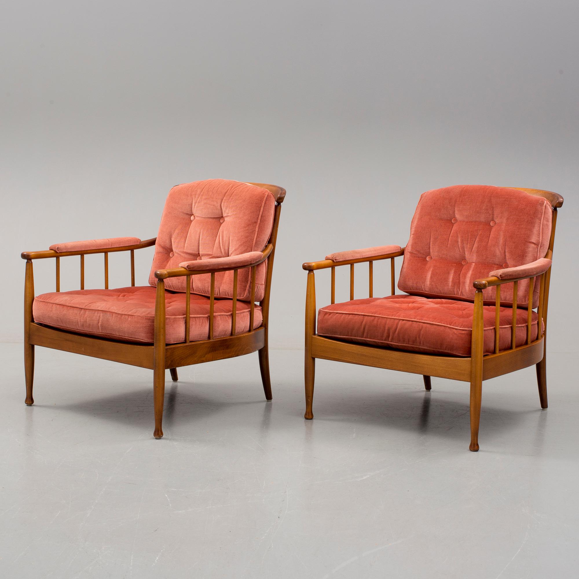 FÅTÖLJER, ett par, "Skrindan", Kerstin Hörlin-Holmquist, 1900-talets andra hälft.