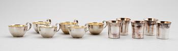 PUNCHBÄGARE, 6 st samt BÄGARE, 5 st, silver, GAB, 1900-talets mitt. Vikt ca 329 g.