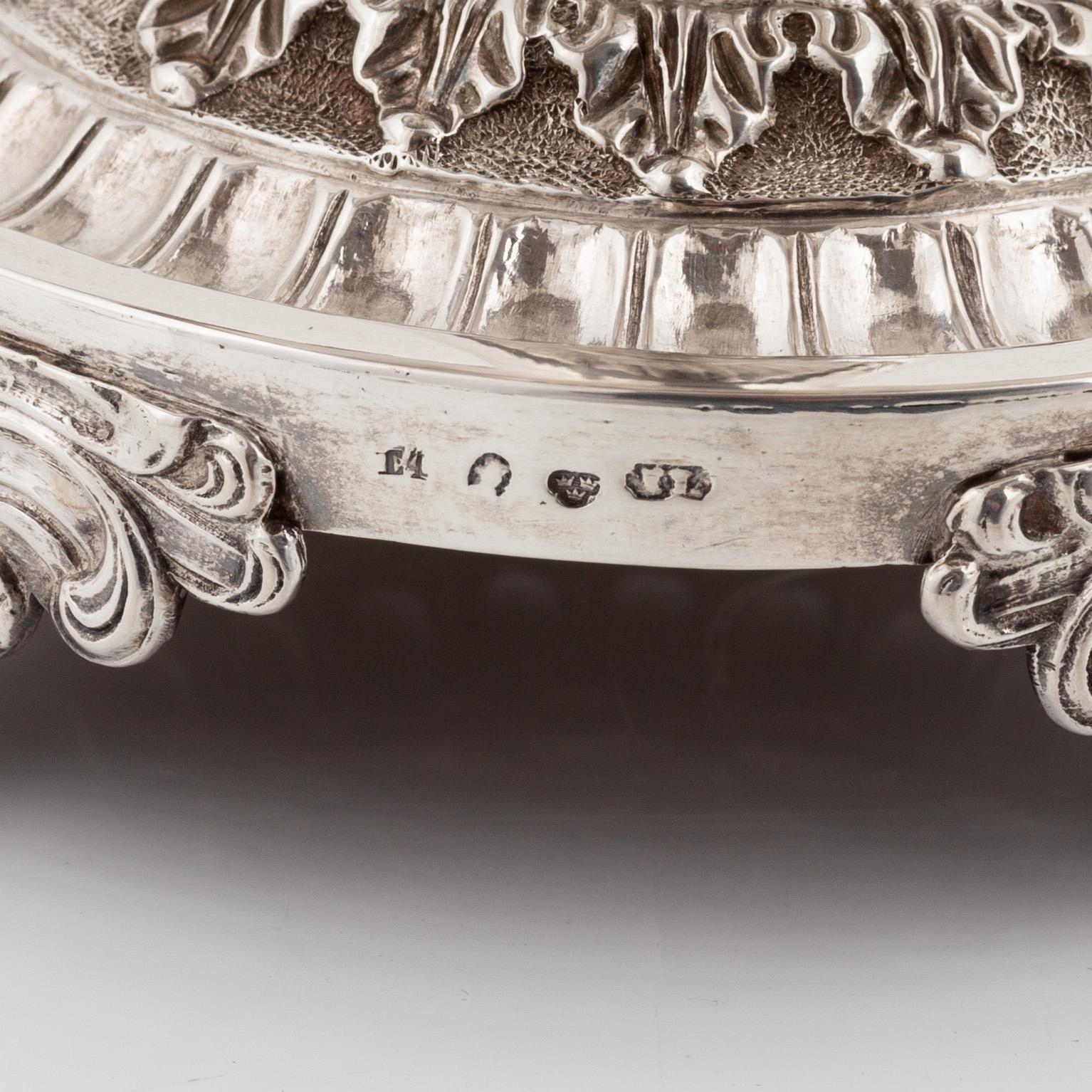 Anders Lundqvist, sockerskål med lock, silver, Stockholm, 1835.