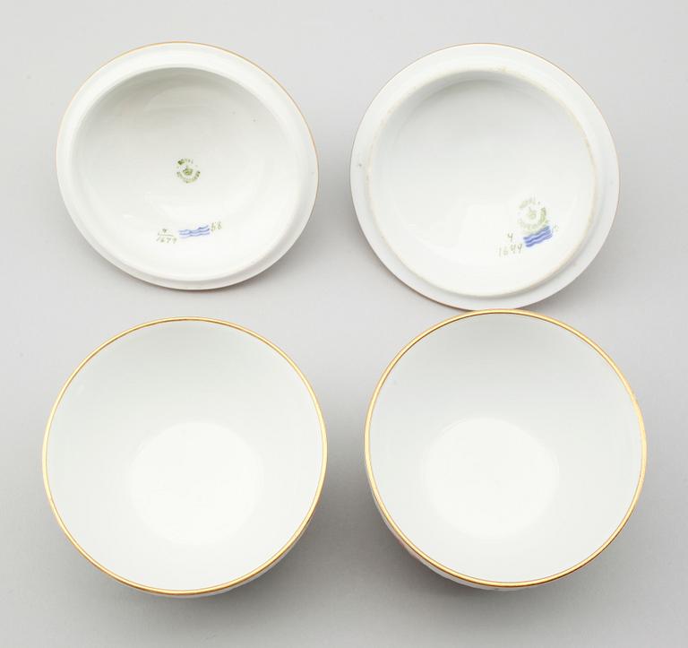 LOCKSKÅLAR, 1 par, porslin, Royal Copenhagen.