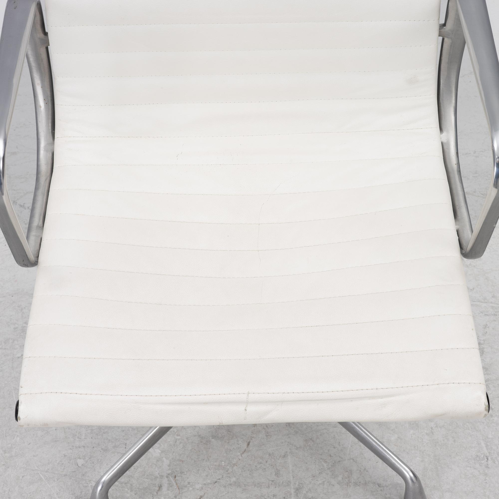 Charles & Ray Eames, Desk chair, "938-138", Herman Miller.