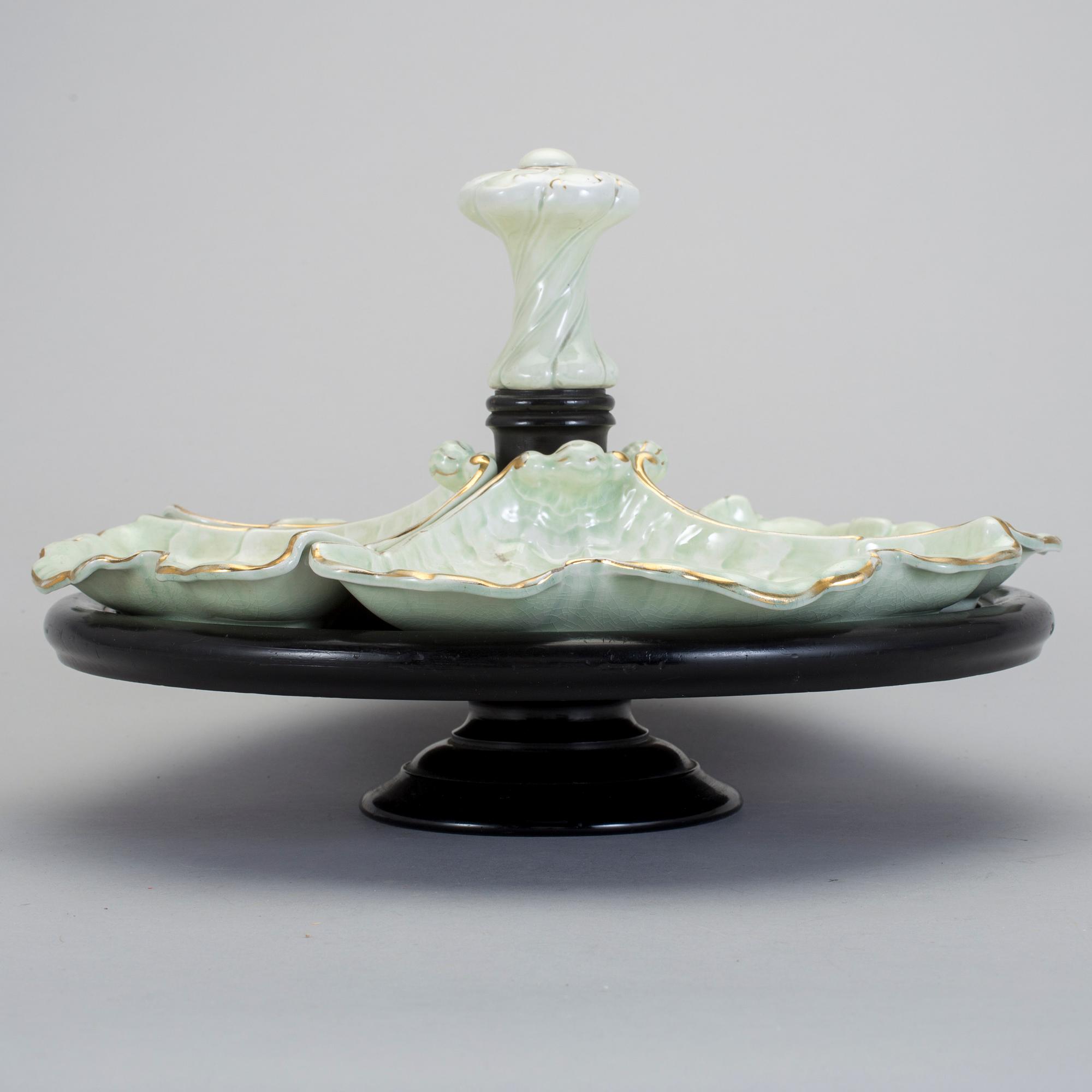 CABARET, flintgods och trä. 1800-talets slut.