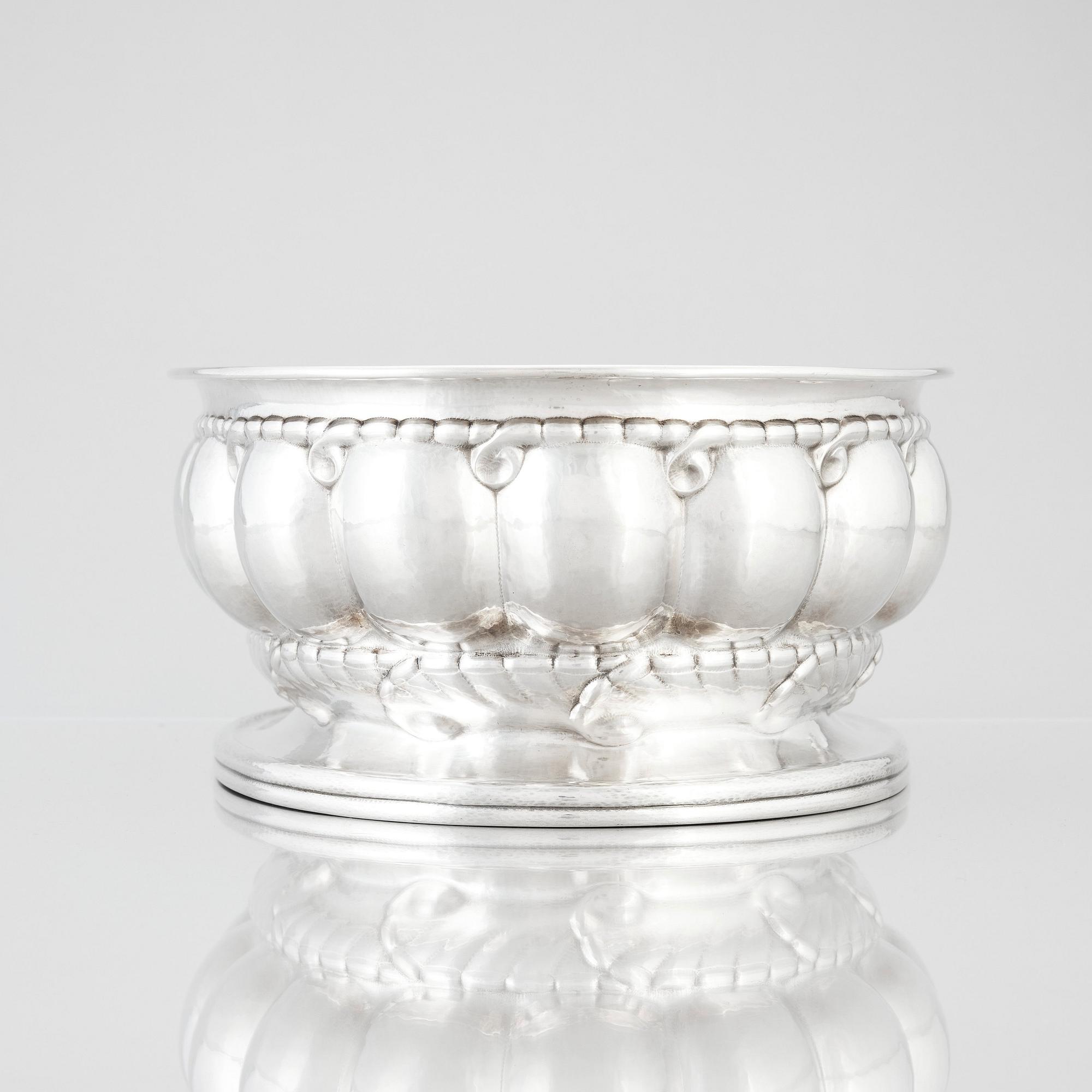 Georg Jensen, jardinière, Köpenhamn ca 1915-21, 830/1000 silver.
