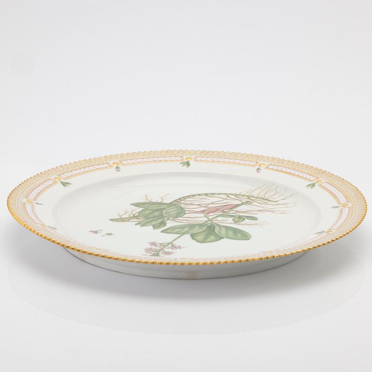 Fat, porslin, "Flora Danica", Royal Copenhagen, Danmark, 1900-tal.