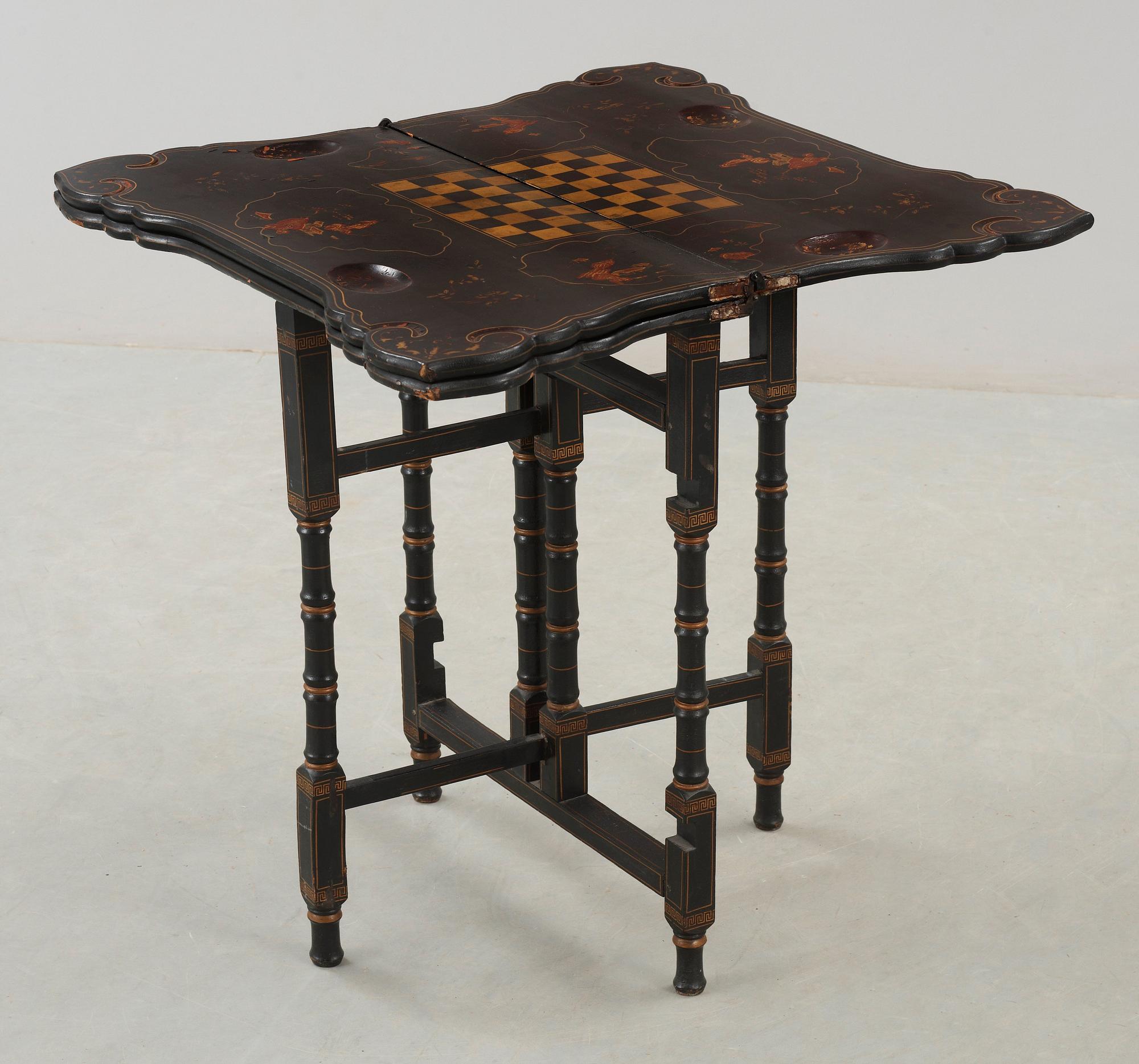 KLAFFBORD, tredelad skiva. Kinesiserande, 17-1800-tal.