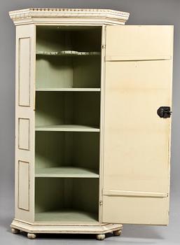 HÖRNSKÅP, 1700/1800-tal.