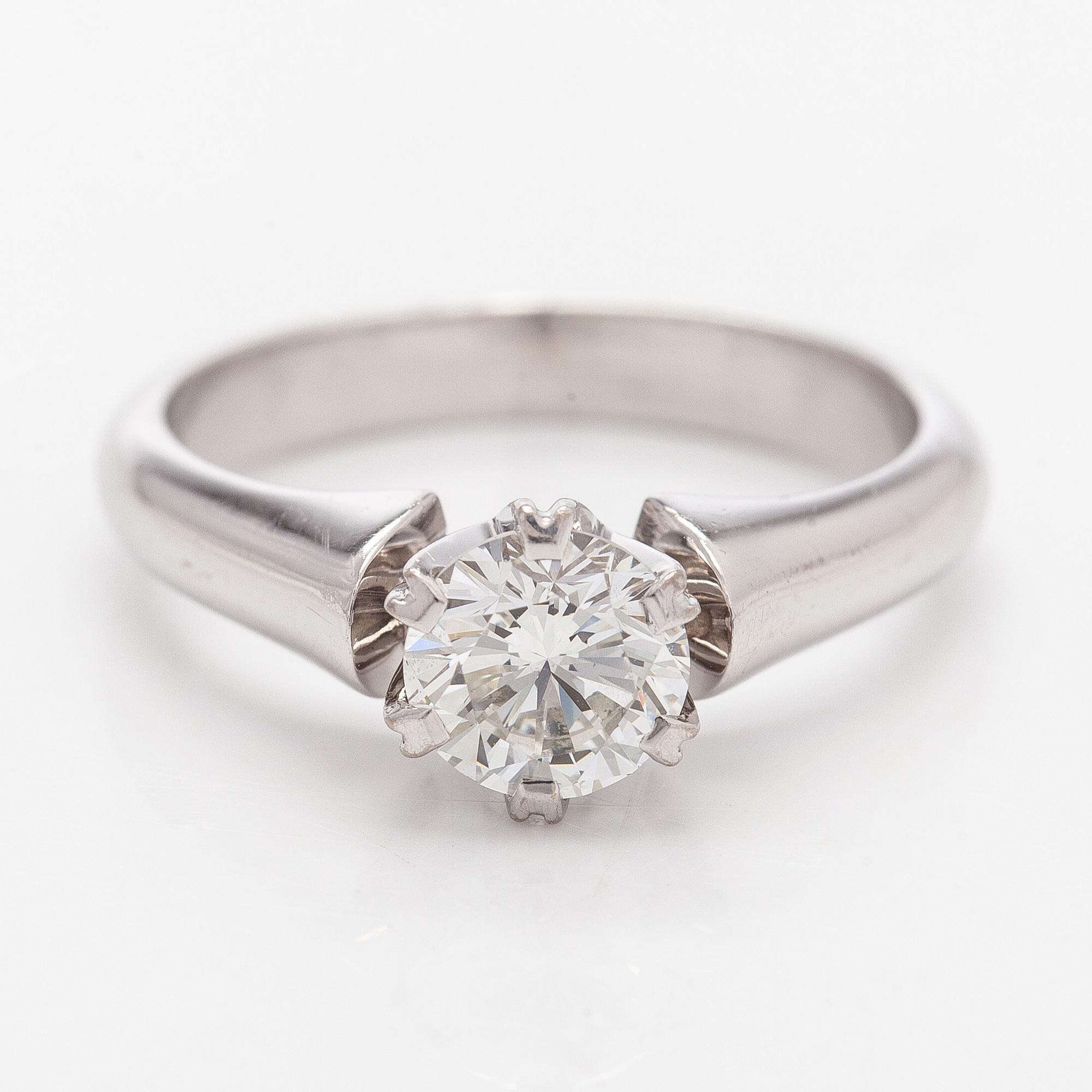 Ring, briljantslipad diamant 0,80 ct, 18K vitguld, Sandberg, Helsingfors 2003.
