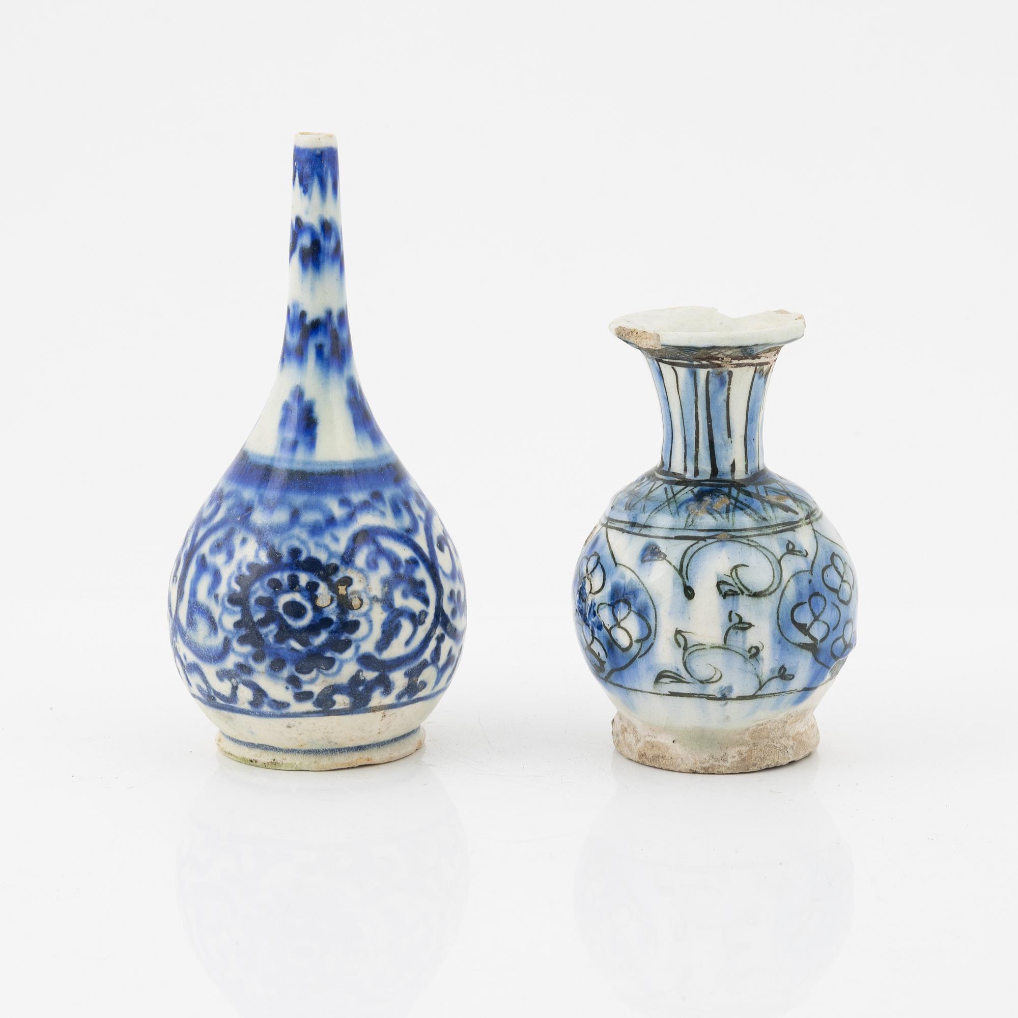 A set of two Persian (Iranian) Vases, 19th/20th century.