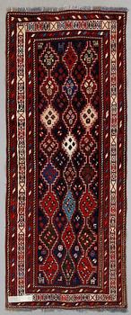 MATTA, Shiraz, old. Ca 230 x 90 cm.