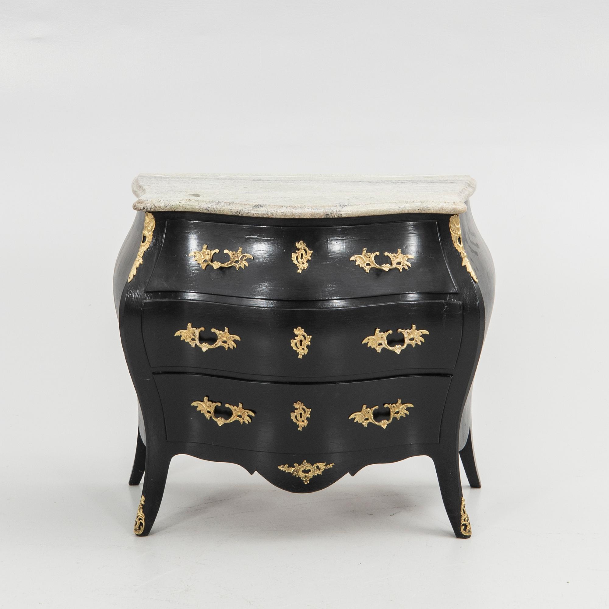 Chest of drawers, Rococo style, 20th century.