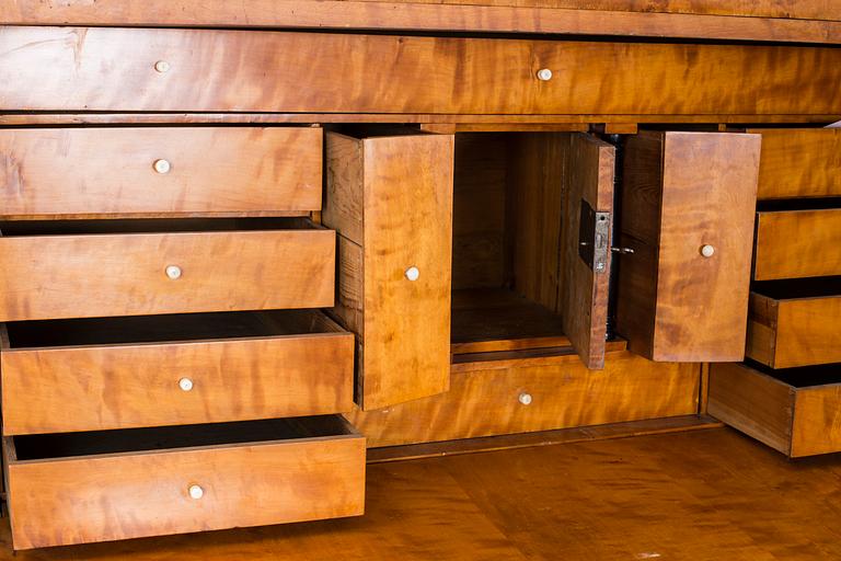 CHIFFONJE, 1800-talets mitt.