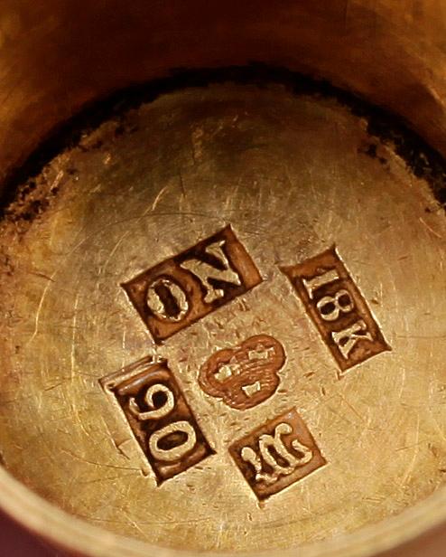 SYRINGAR samt FINGEBORG, 18 K guld, bla Frantz Ludvig Torssander, Karlstad, 1800-tal. Vikt ca 7 g.