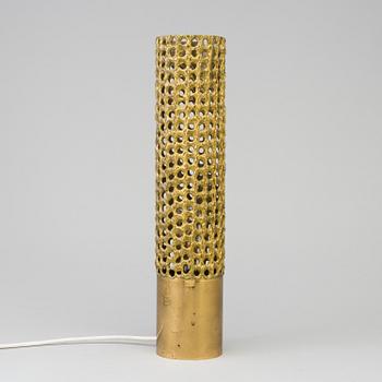 PIERRE FORSELL, table lamp, brass, Skultuna, second half of the 20th century.